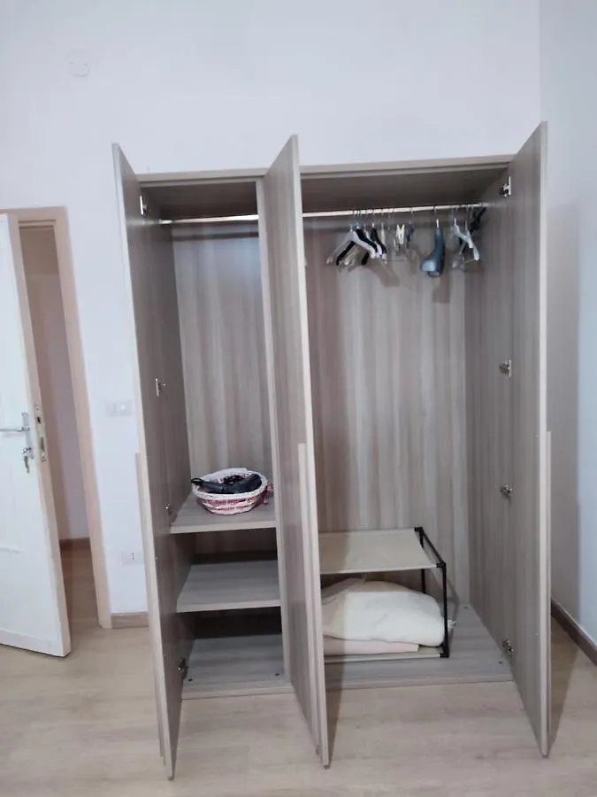 Rooms For Rent 67 Sassari